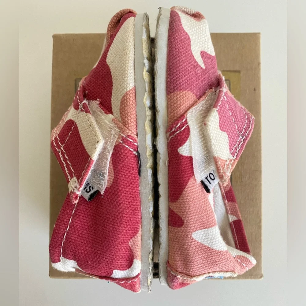 GUC Tiny Toms Classic Pink Camo | Size 4
